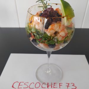 coctel-de-gambas-con-mango-y-cabiar-scaled-1.jpg